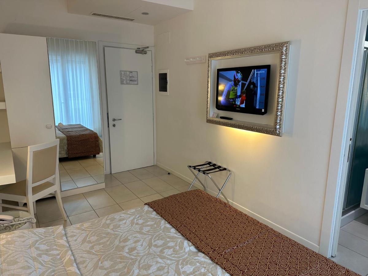 Hotel Albatros Lido di Jesolo Exterior photo